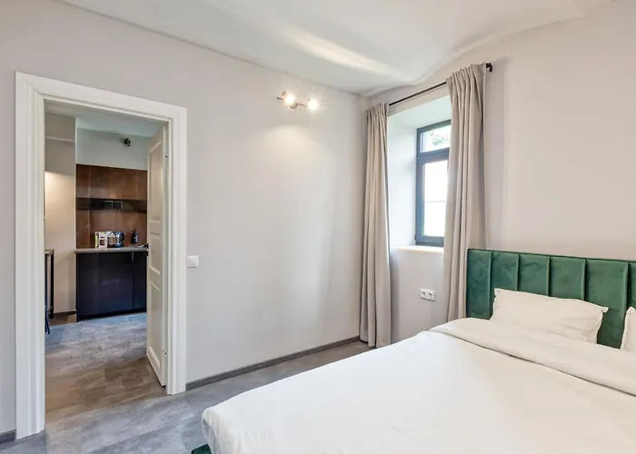 Apartment Stylish Flat With Heated Floors And Private Parking